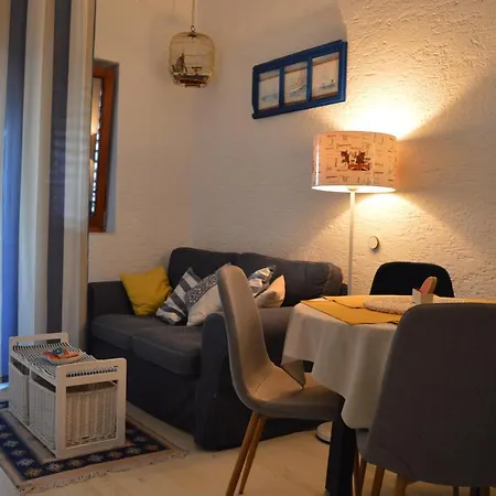 Mediterra M تْسْغيكفانِتْسا